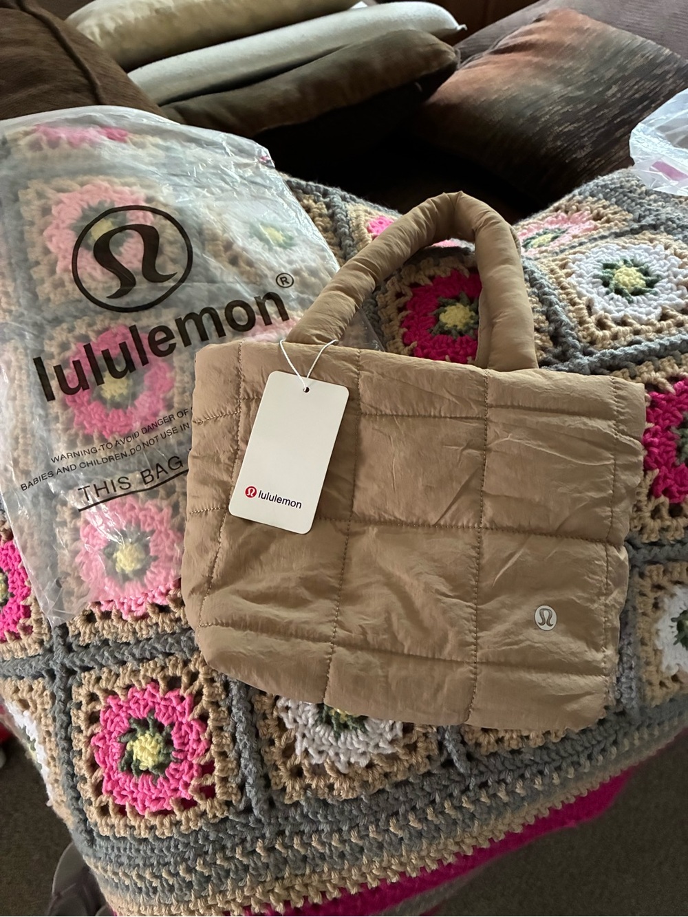 lululemon athletica Quilted Tote in Khaki